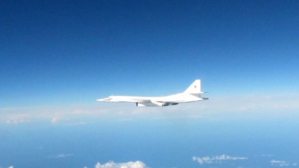 Российские бомбардировщики Ту-160 перехватили у границ Великобритании