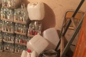 Емкости с алкоголем изъяты и направлены на экспертизу