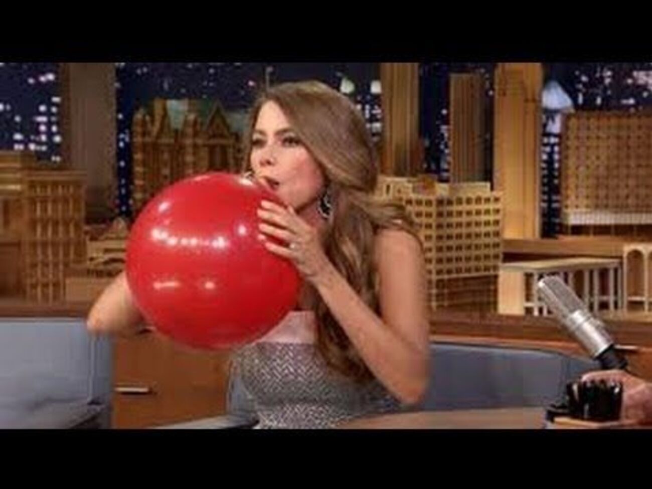 Вергара согласилась пойти на эксперимент, предложенный Фэллоном