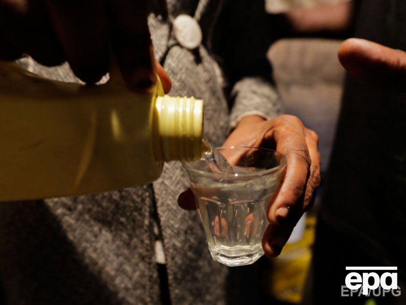 В Харьковской области&nbsp;&ndash; массовое отравление поддельным алкоголем