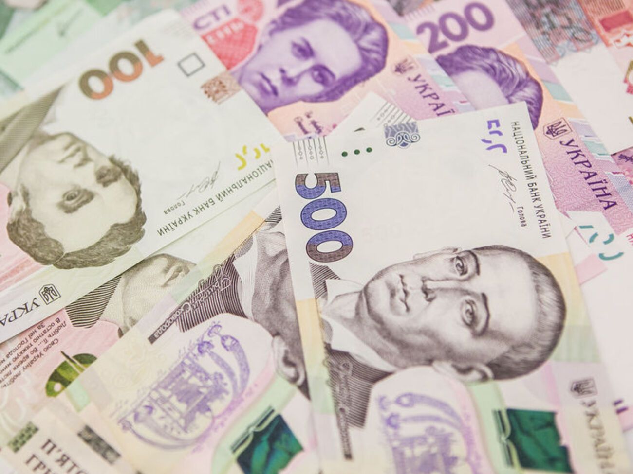 Размер госдолга в гривневом эквиваленте вырос на 47 млрд