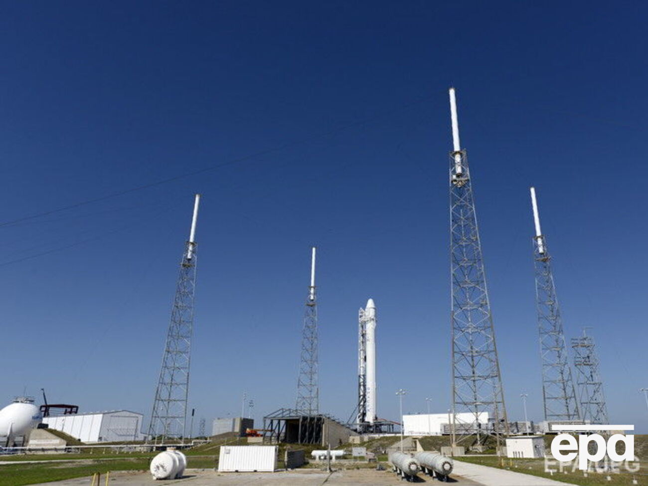 Неполадки выявлены в системе подачи гелия ракеты Falcon 9