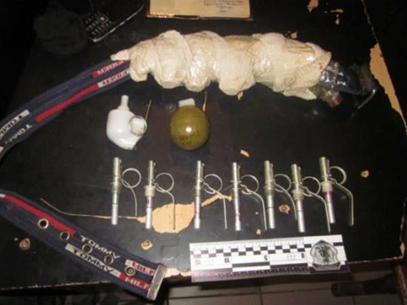 На "Вокзальной" полиция изъяла у военнослужащего шесть гранат