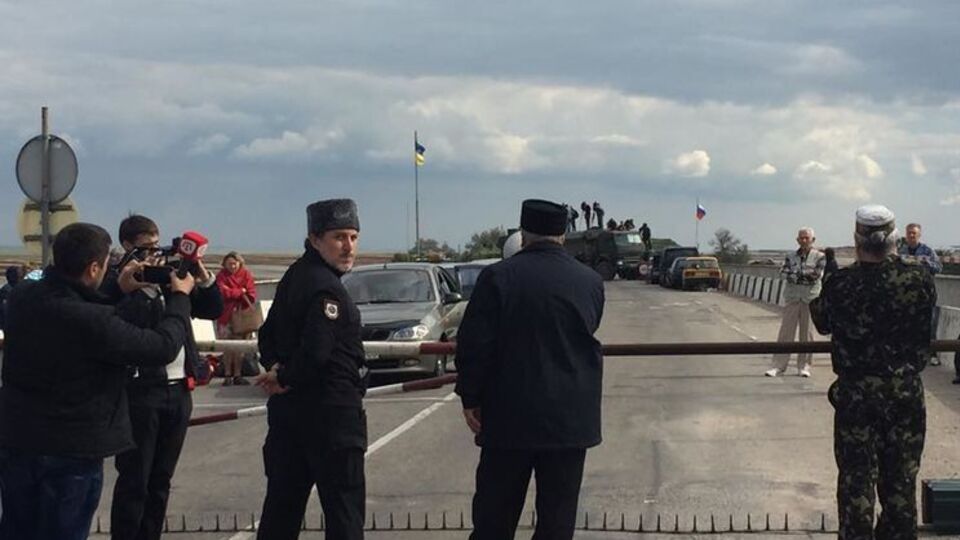 Чубаров на админгранице с Крымом посоветовал оккупантам паковать чемоданы