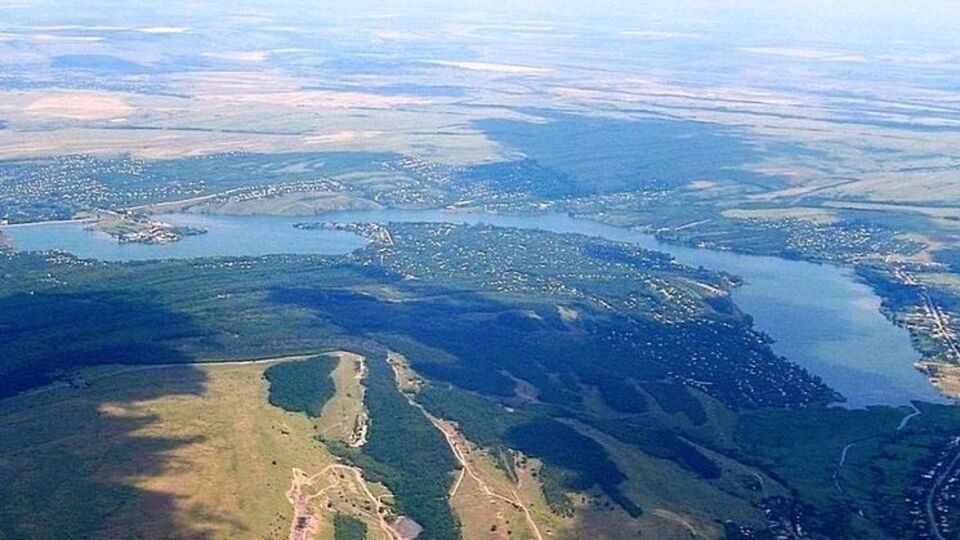Глубина Исаковского водохранилища в некоторых местах достигает 20 метров