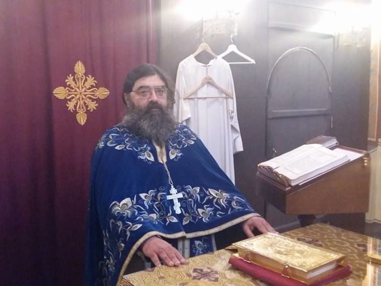 Сергей Сеньчуков:&nbsp;Выставка не на Красной площади проходит, имеет ограничение 18+, случайно ее увидеть нельзя. Вот и не ходите