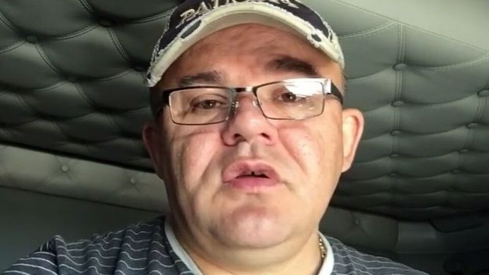 Американский дальнобойщик: Сейчас уже все путинские СМИ захлебываются от восторга: "Посмотрите на этих дебилов украинских"