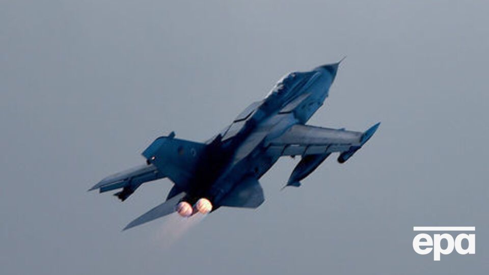 Авиа- и ракетные удары были нанесены коалицией по позициям ИГИЛ в Сирии и Ираке