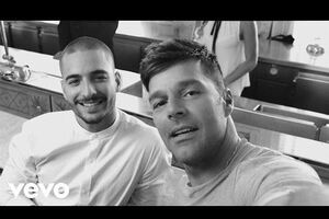 Maluma и Рики Мартин "оторвались" на пляже в новом клипе
