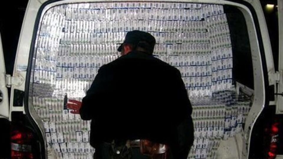 Сигареты перевозились под видом дипломатического груза