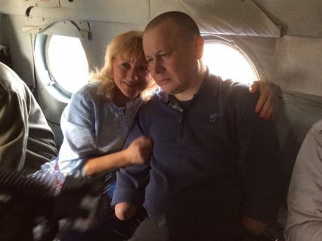 По словам Жемчугова, он не хотел попадать в плен, поэтому сам дополз до дороги Краснодон &ndash;&nbsp;Луганск, чтобы попасть под машину