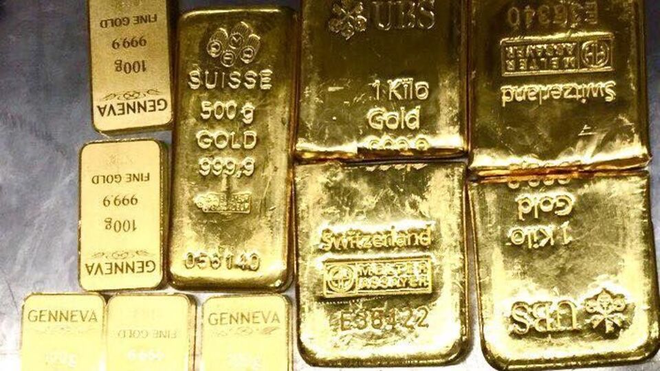 После того, как все формальности будут выполнены, слитки передадут в Банк Бангладеш