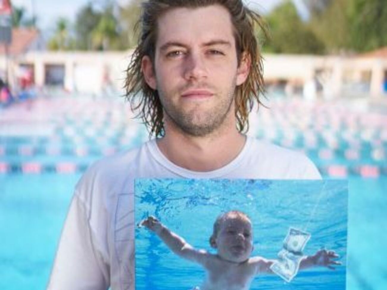 Выход новой обложки приурочили к 25-летию выхода пластинки