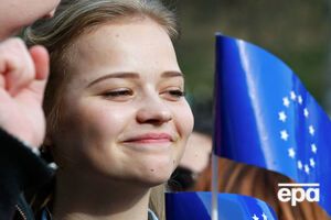 Почти половина украинцев поддерживают вступление в ЕС
