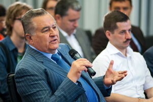Марчук: Отвод войск на этих трех участках имеет прежде всего гуманитарную цель и является по сути пилотным проектом