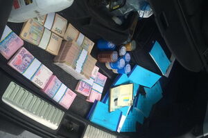 Используя фиктивные коммерческие предприятия, злоумышленники заключали сделки купли-продажи, сообщили в СБУ