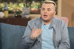 Джонсон заявил, что понимает: он все еще не похож на Бекхэма