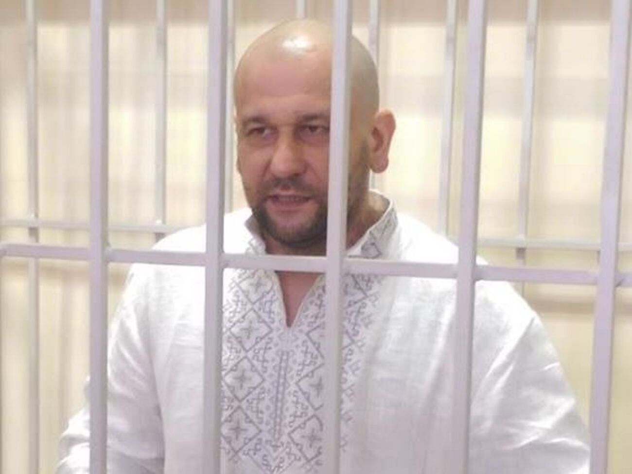 Командир расформированной спецроты МВД Руслан Онищенко был задержан летом 2015-го и помещен в Лукьяновское СИЗО в Киеве. Дело Онищенко и еще 11 торнадовцев слушается в суде в закрытом режиме