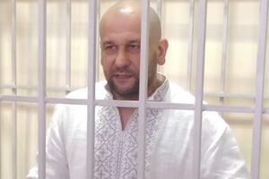 Командир расформированной спецроты МВД Руслан Онищенко был задержан летом 2015-го и помещен в Лукьяновское СИЗО в Киеве. Дело Онищенко и еще 11 торнадовцев слушается в суде в закрытом режиме