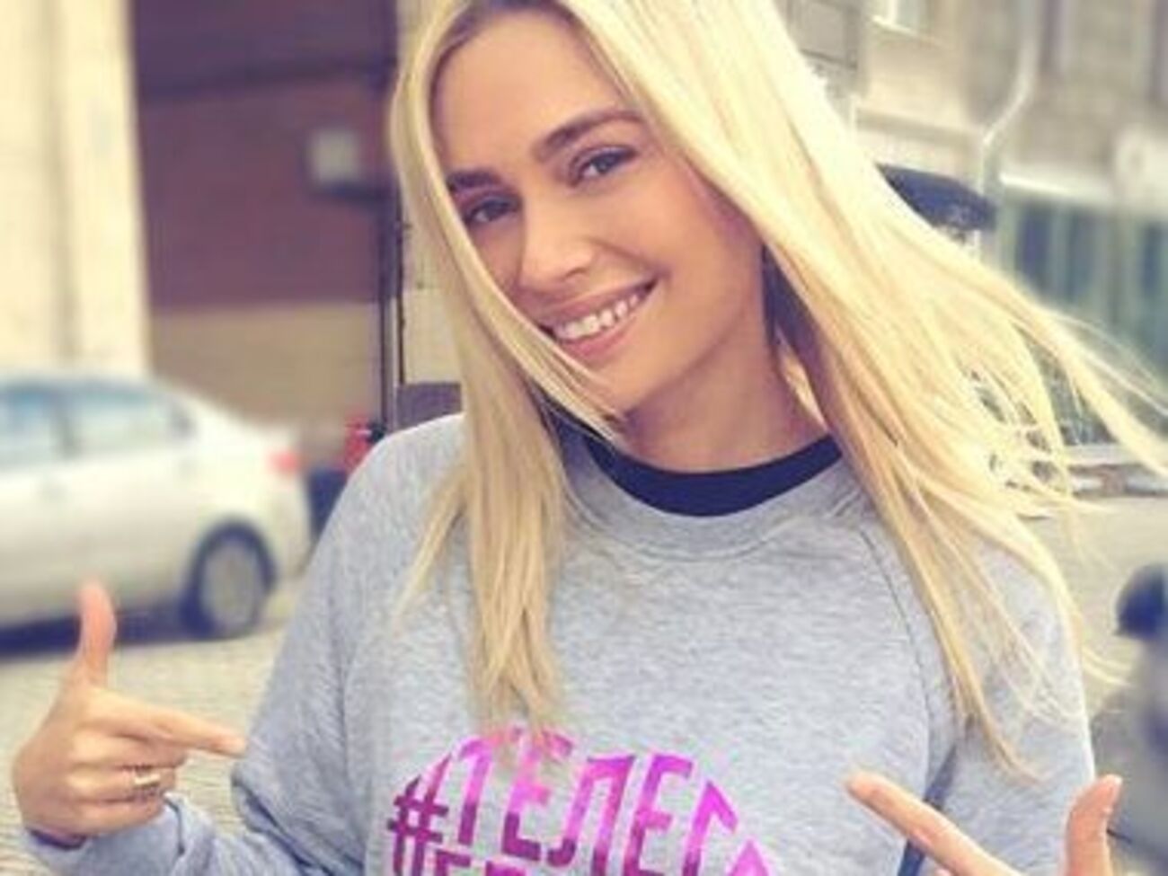 Рудова сфотографировалась во время тренировки с боксерской грушей