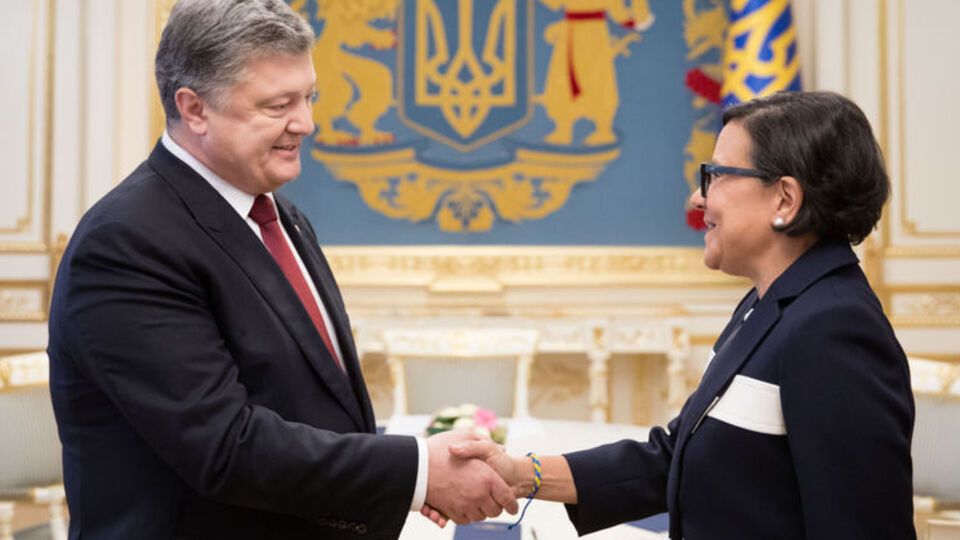 Порошенко провел встречу с Прицкер