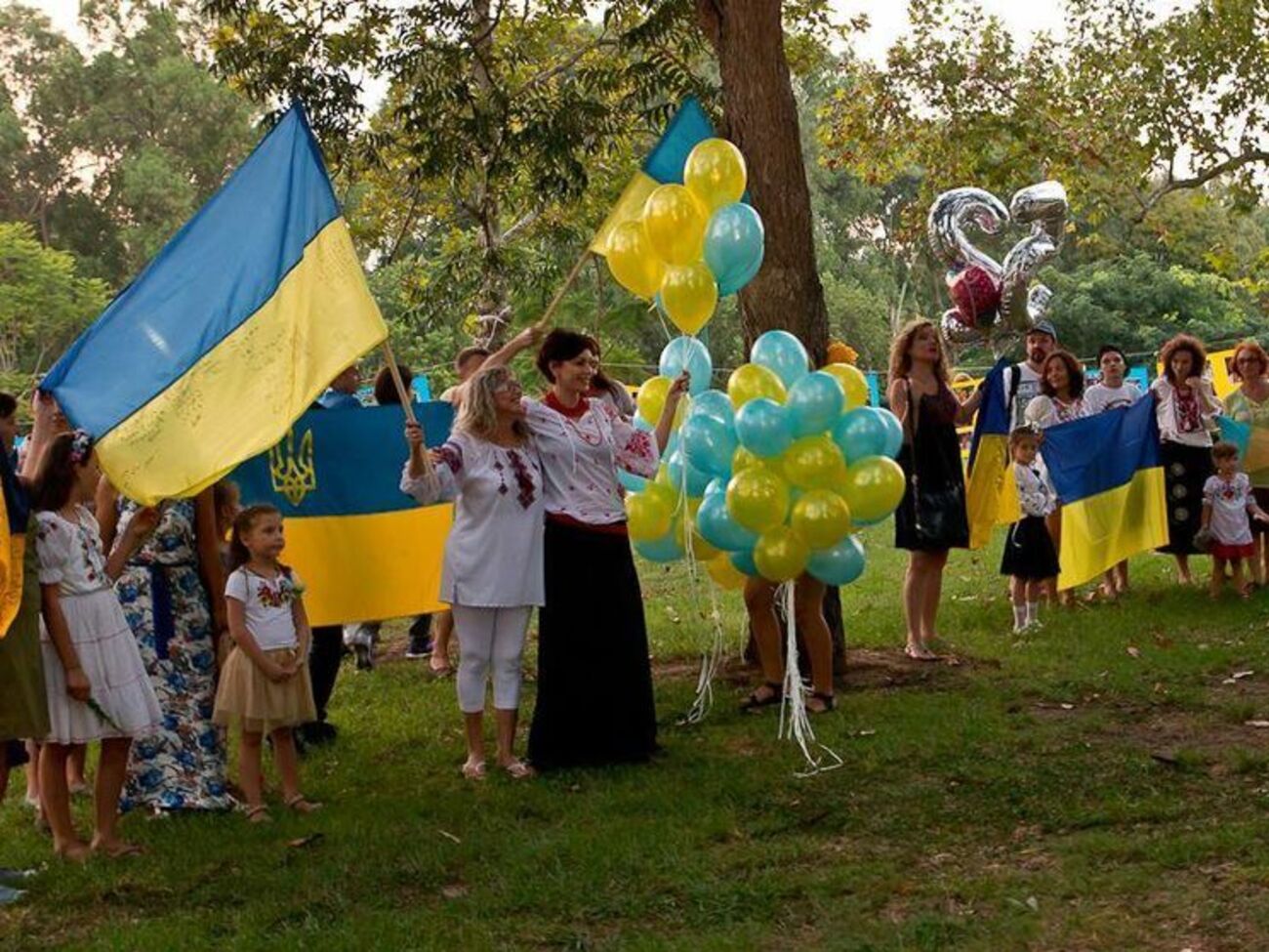 На празднование 25-й годовщины независимости Украины израильтяне съезжались в тель-авивский парк Яркон со всей страны