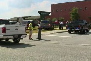 В американском штате Южная Каролина подросток открыл стрельбу в школе