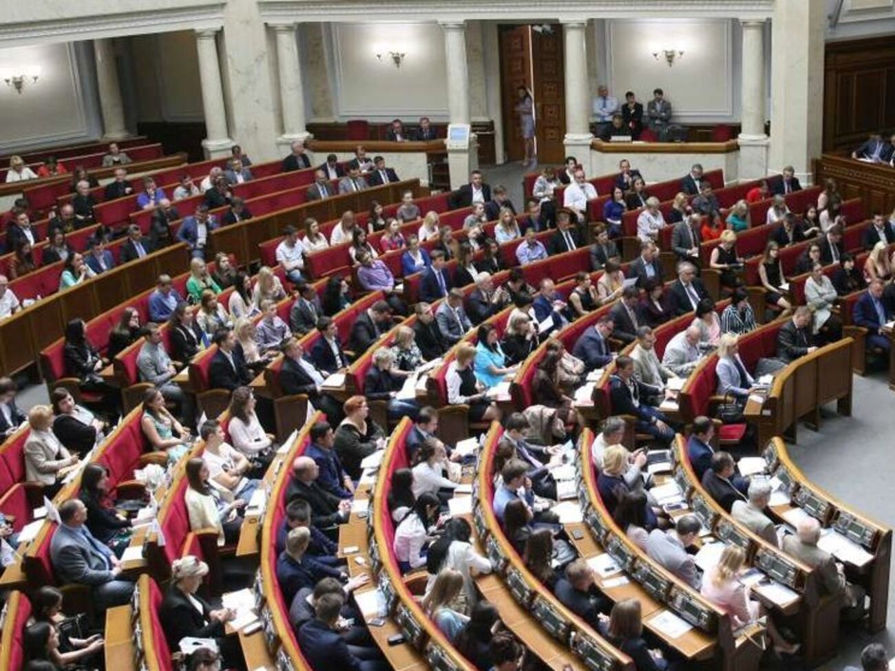 Постановление об отстранении судьи Рада не поддержала