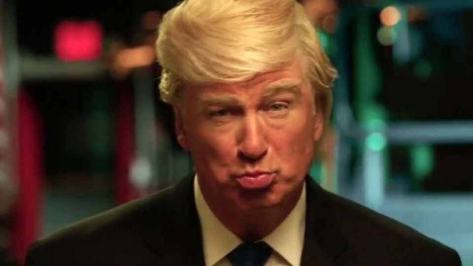 Болдуин повторил мимику Трампа