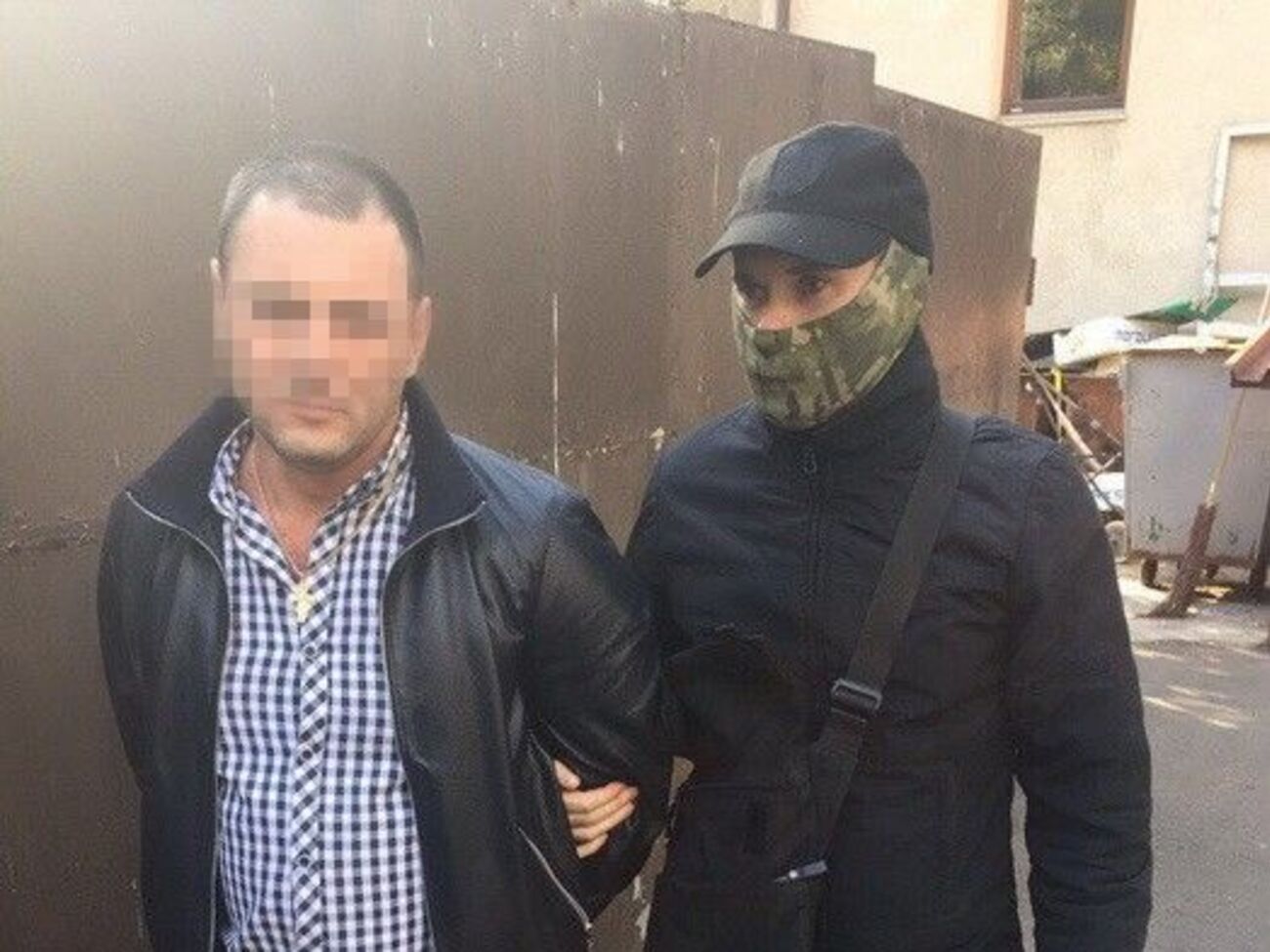 СБУ задержала чиновников во время получения денег за второй месяц работы кофеен