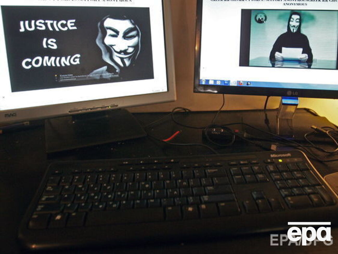 Российский компьютерщик, подозреваемый в связях с хакерами, вытатуировал себе символ Anonymous