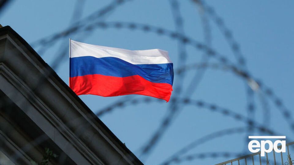 В МИД РФ заявили, что российским гражданам за границей грозит опасность