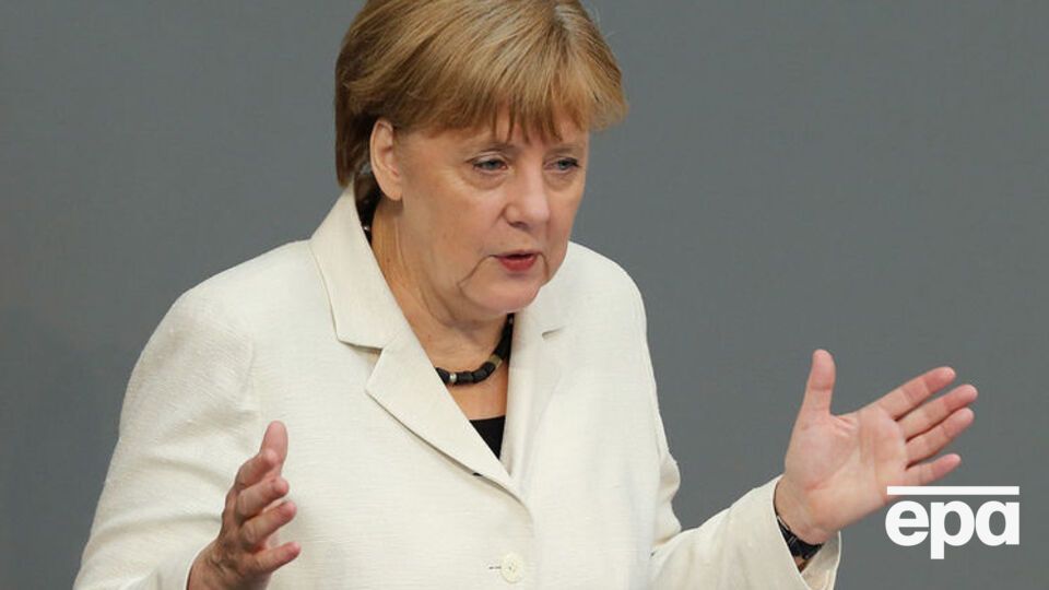 Меркель поговорила с Путиным по телефону