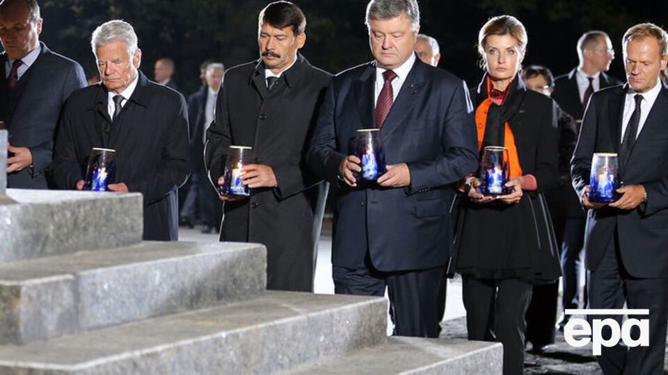 Порошенко заявил, что из-за действий агрессора существует угроза повторения трагедии Бабьего Яра