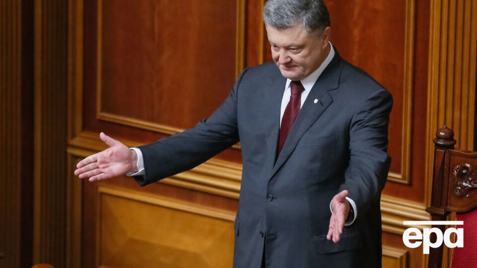 Порошенко ввел в действие решение СНБО