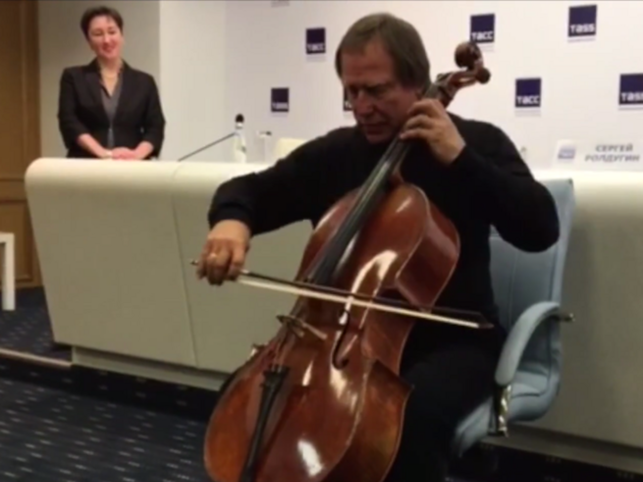 Ролдугин: Когда я по каким-либо причинам не смогу больше играть, виолончель отойдет государству