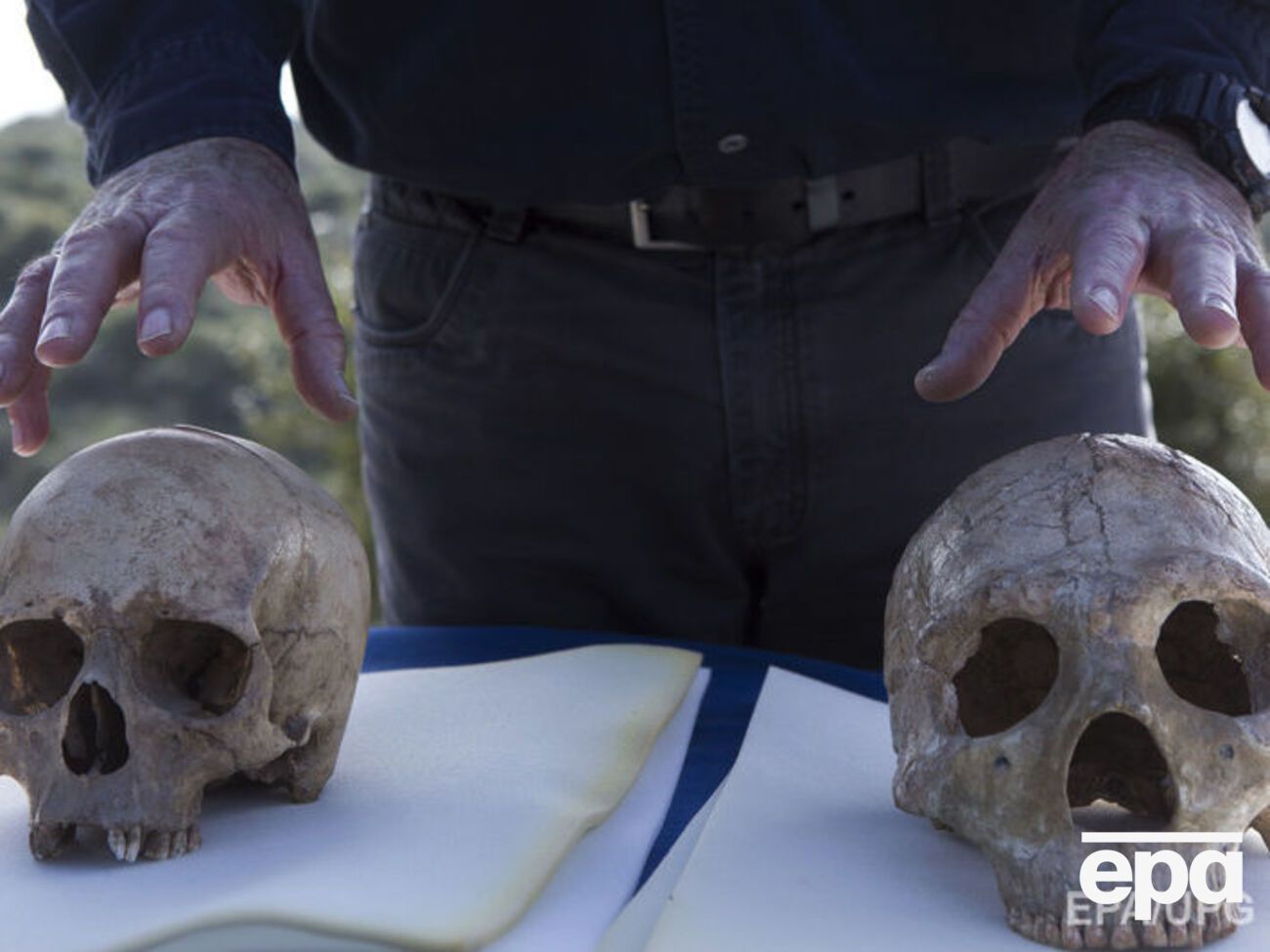 Археологи считают, что неандертальцы умели оплакивать умерших