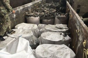 Полиция: Товары были замаскированы под металлолом и должны были попасть в "ДНР