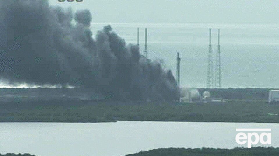 SpaceX заявляет о неполадках верхней ступени ракеты
