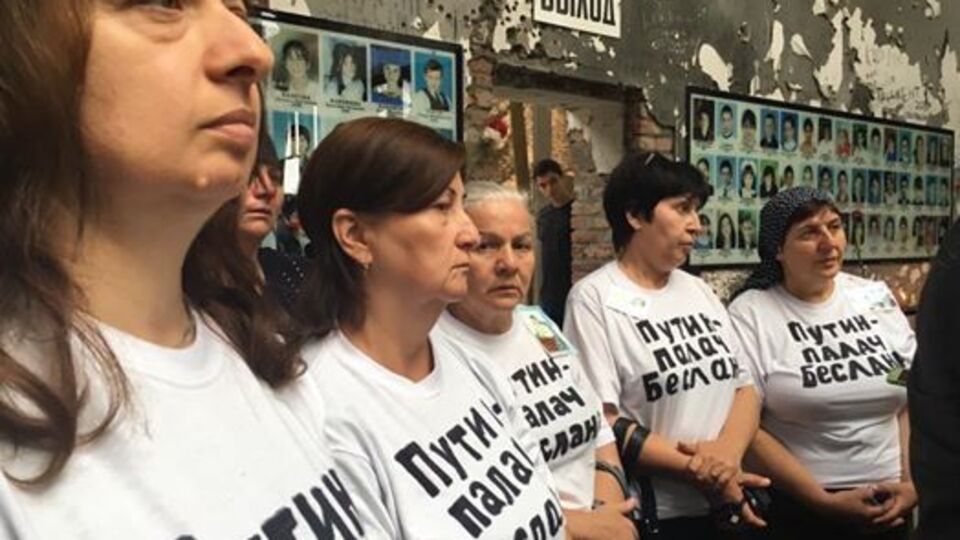 В Беслане опять напали на участниц антипутинской акции