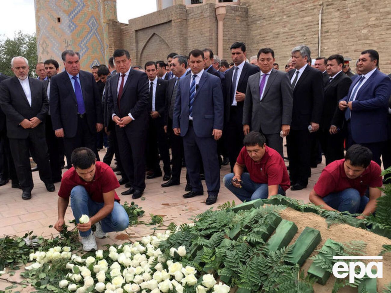 Сегодня Ислама Каримова похоронили в Самарканде