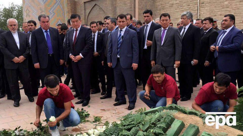 Сегодня Ислама Каримова похоронили в Самарканде