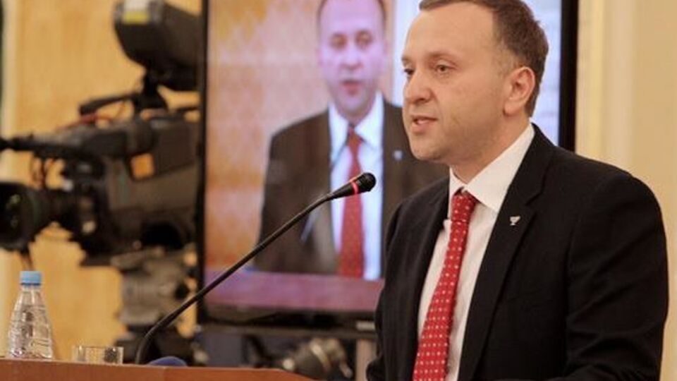 Долинский: Политики делают всю Украину заложником одной группировки – ОУН