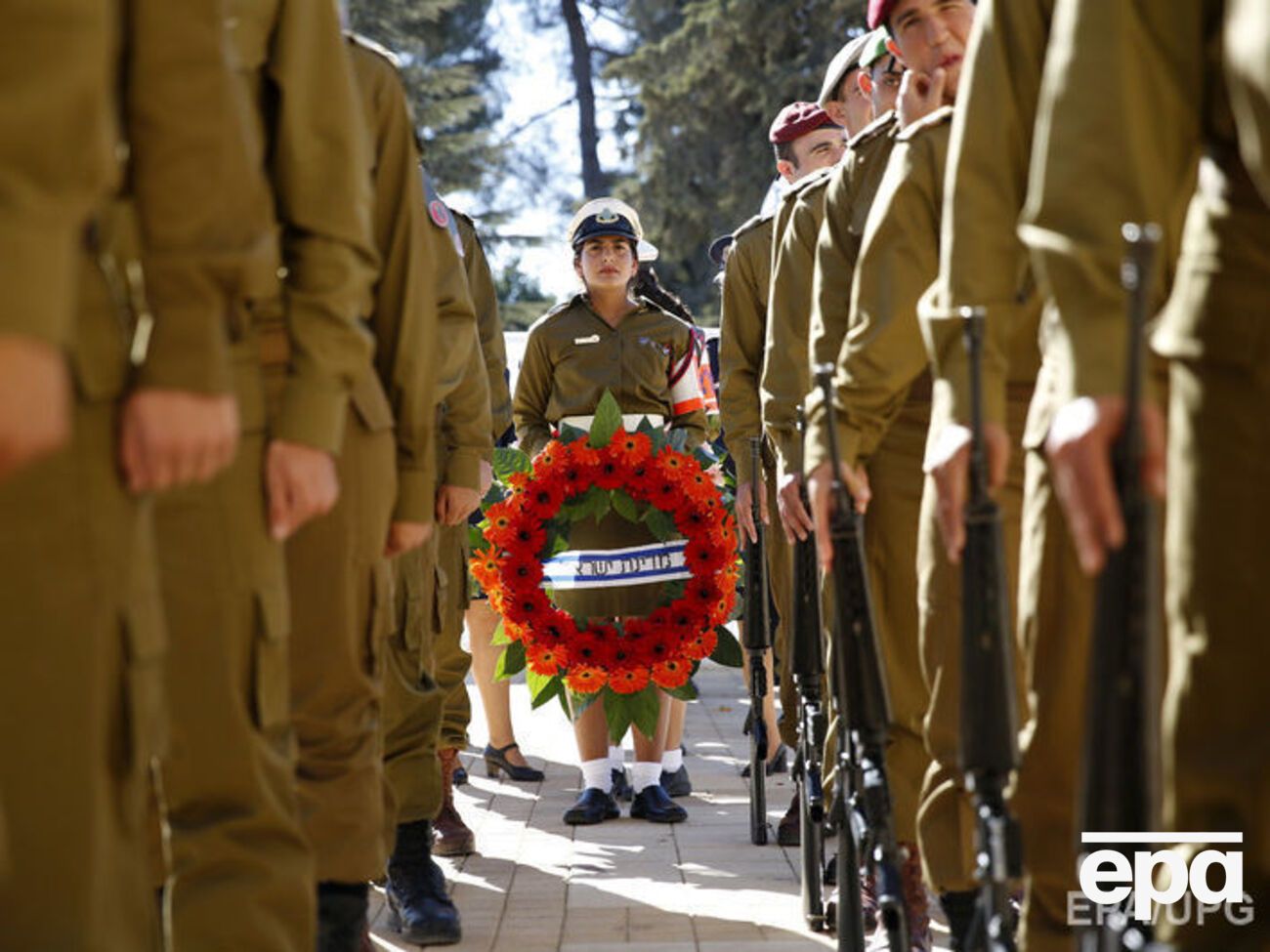 В Израиле похоронили Переса