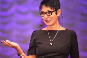 Хакамада: Они расколошматят тут все. Это называется "теория управляемого хаоса"