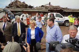 Губернатор Фоллин объявила чрезвычайное положение