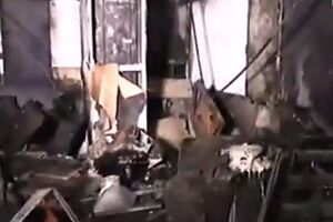 Второй этаж здания пострадал больше всего