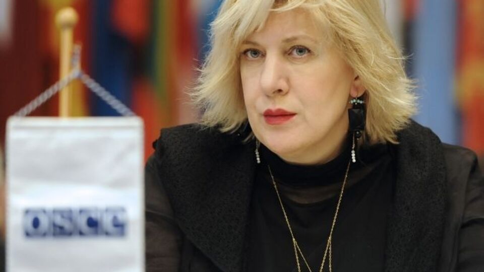 Миятович: Журналистам нужно обеспечить безопасную рабочую среду