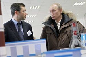 Борис Вайнзихер (слева) и Владимир Путин на открытии Южной ТЭЦ-22