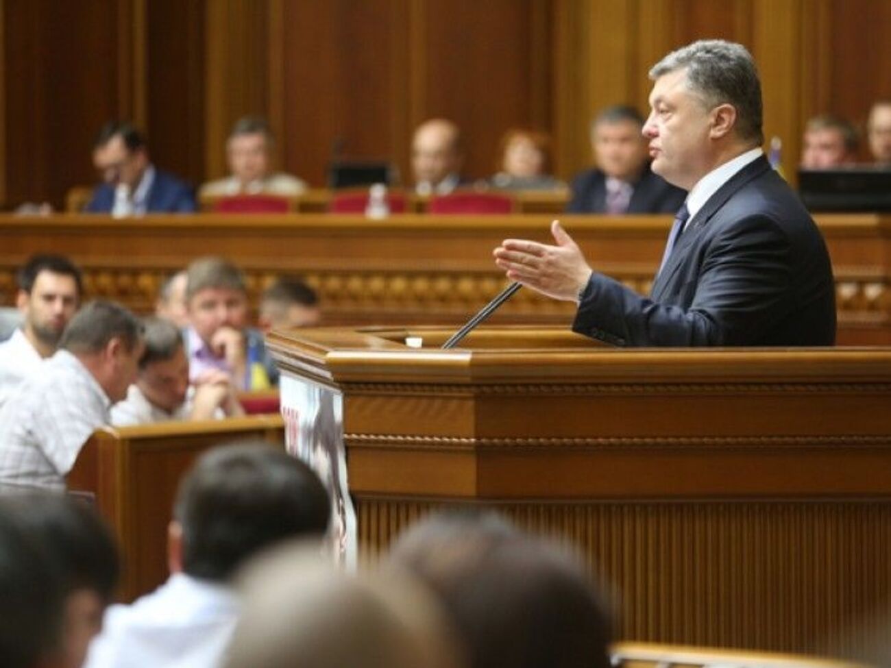 Порошенко напомнил о передаче Украине военной техники и оборудования